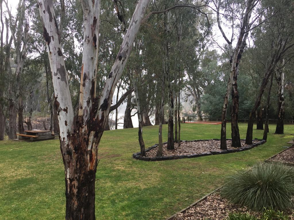 Riverspa Apartments Moama Exterior photo