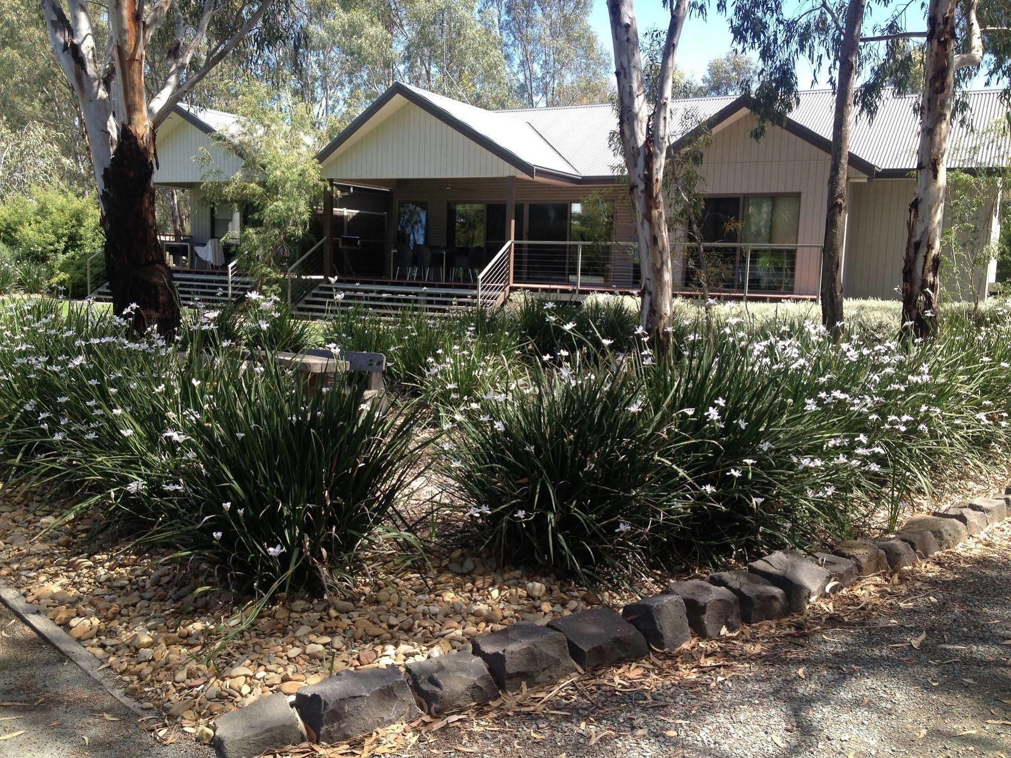 Riverspa Apartments Moama Exterior photo